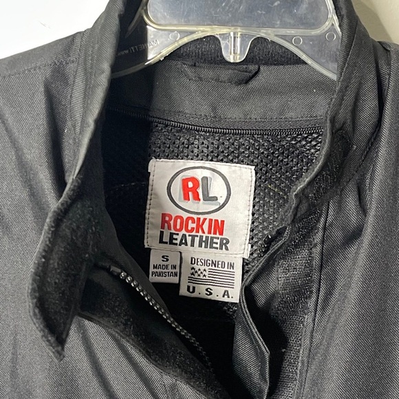 Women's All-Season Biker Jacket, Armored,Waterproof, Air Vent Zippers, Small - Picture 8 of 9